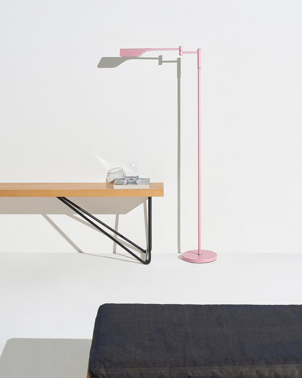 Glowmere Leaf Reading LED Floor Lamp with Touch Dimmer in pink