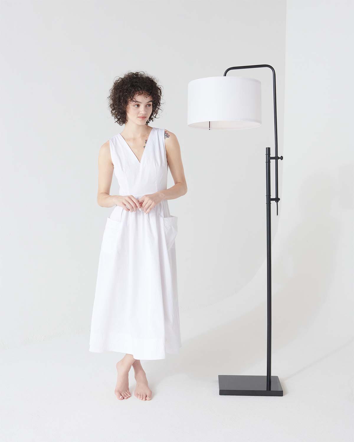 Glowmere Leo Black Arc Floor Lamp with Marble Base view 3