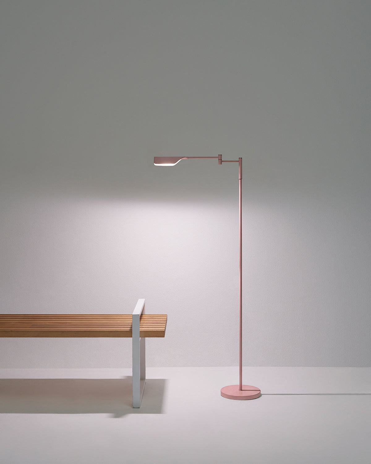 Glowmere Leaf Reading LED Floor Lamp with Touch Dimmer in pink