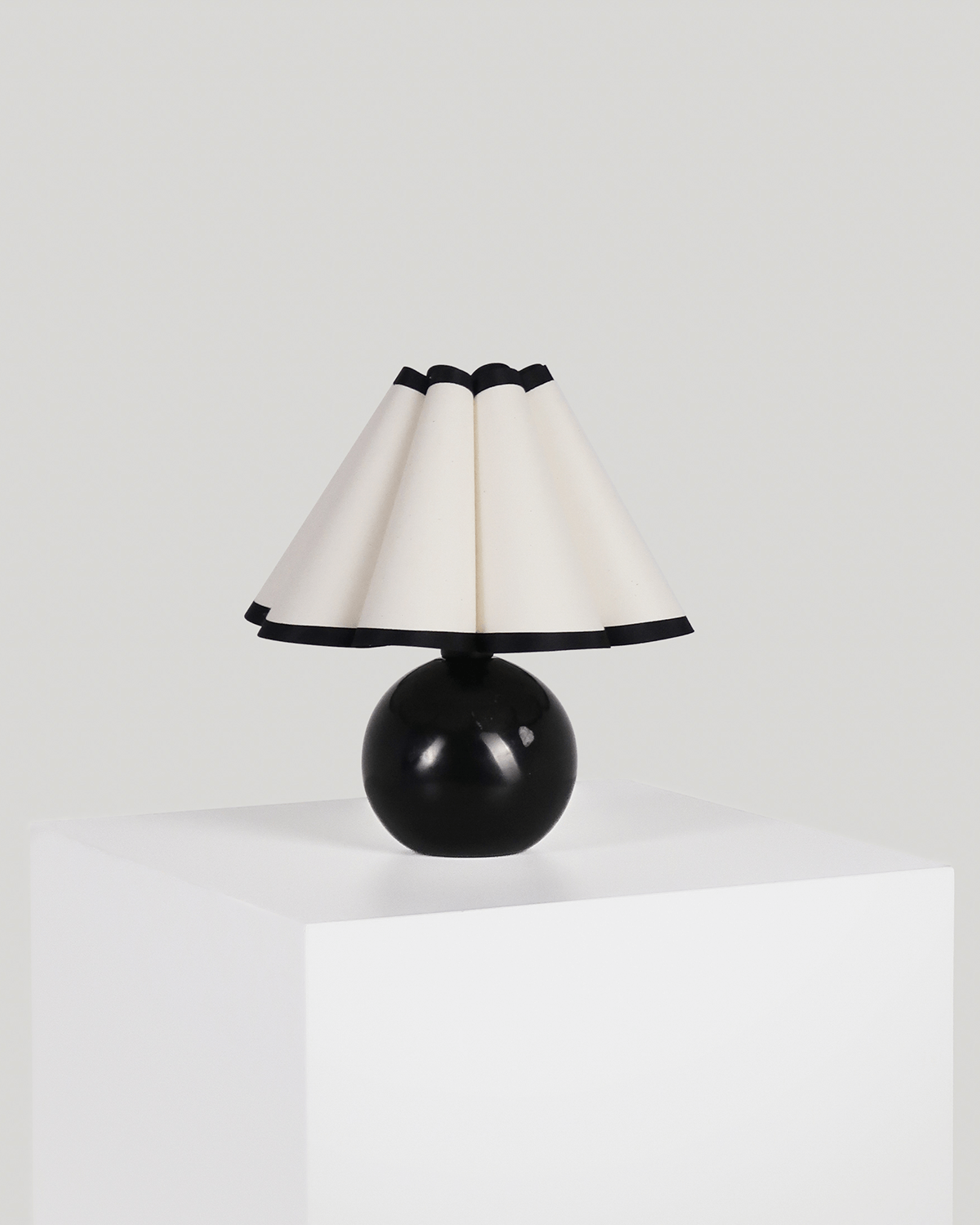 Glowmere Blair Petite Fluted Shade Black Marble Table Lamp view 2