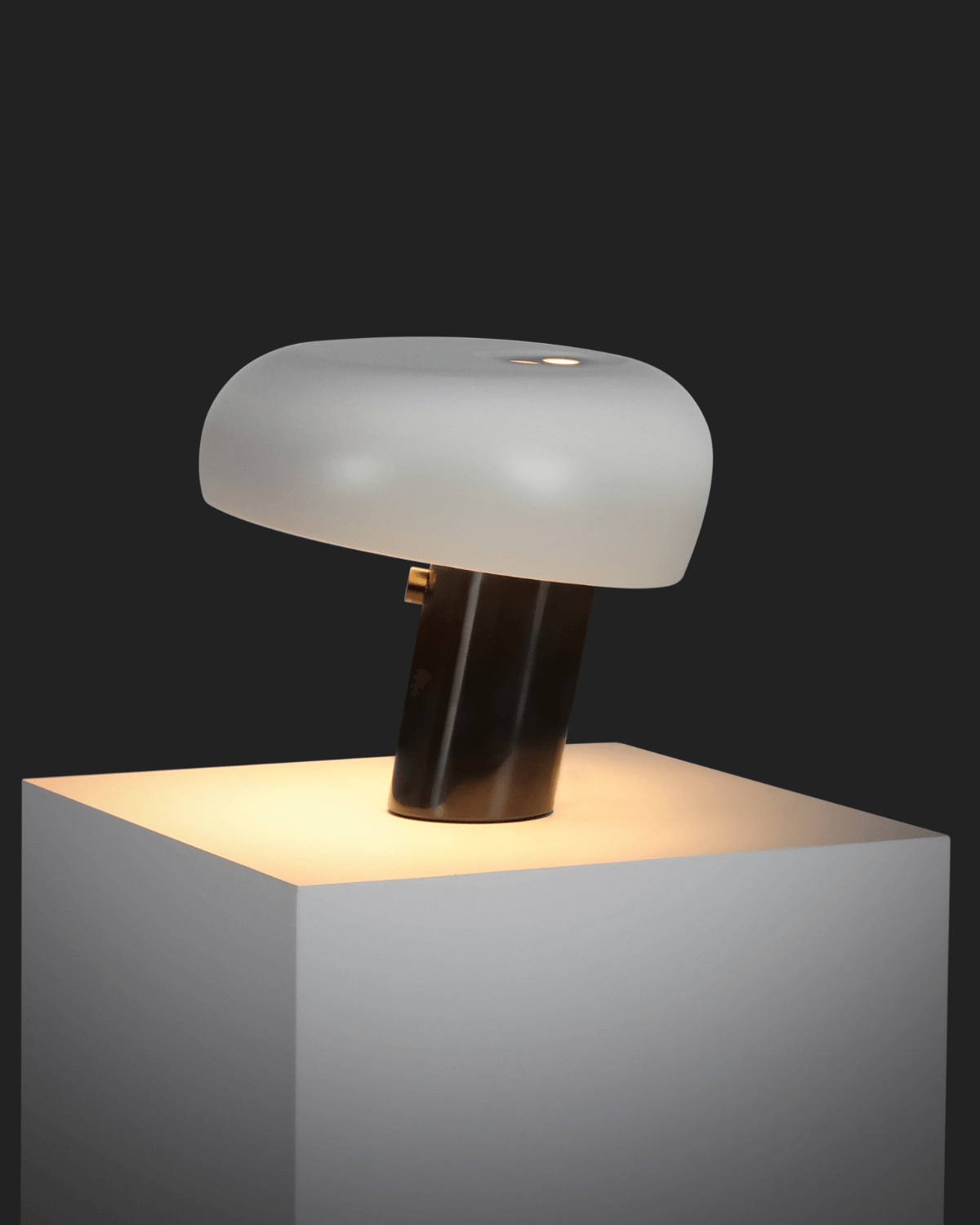 Glowmere Kingpin Transparent Disk Black Marble Table Lamp view 3