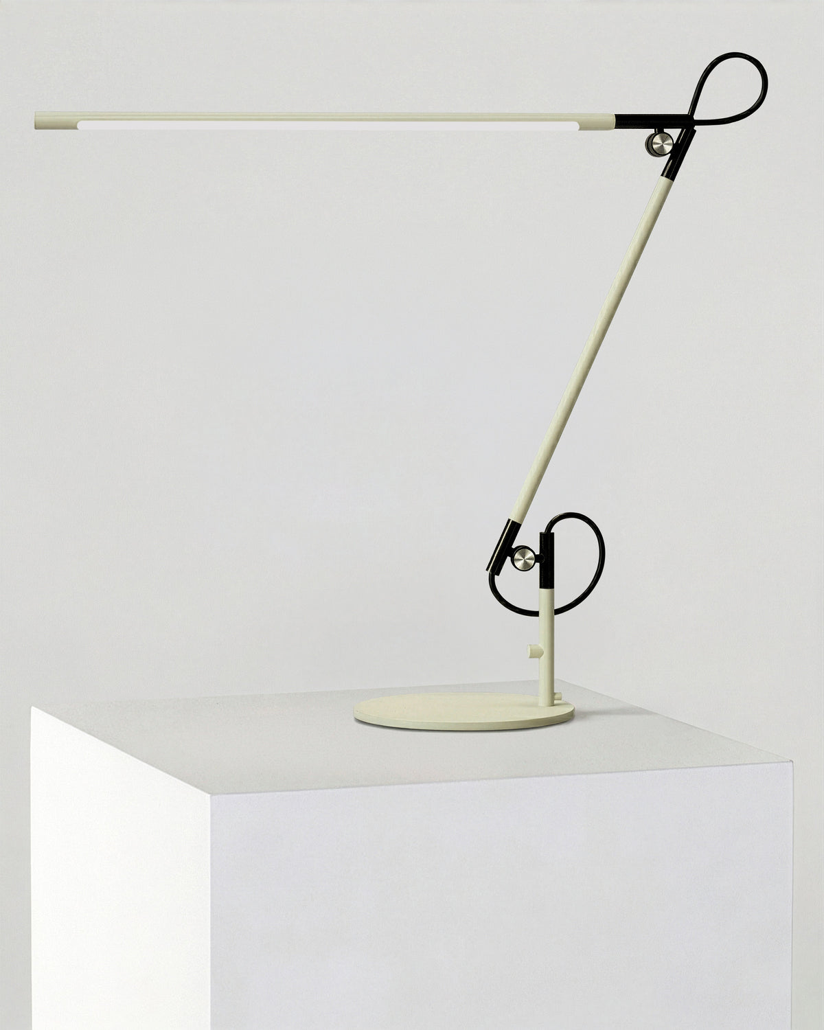 Glowmere Axel Adjustable LED Desk Lamp with Touch Dimming view 3
