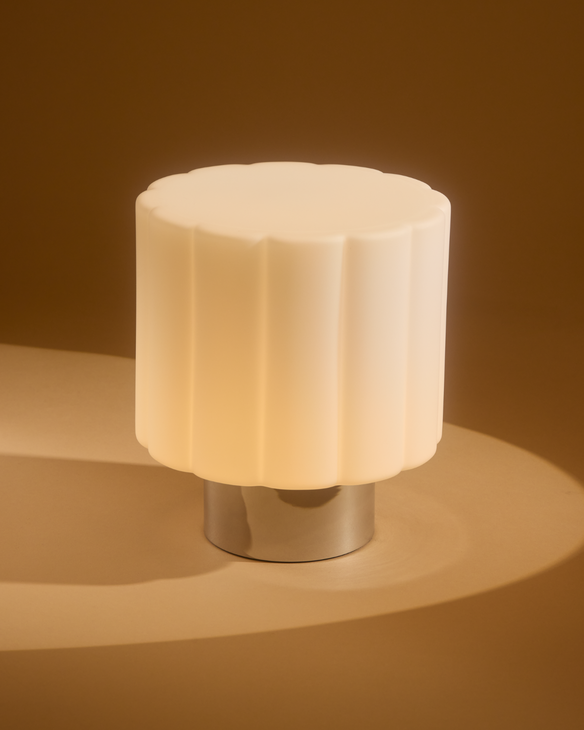Glowmere Addison Frosted Glass Mushroom Table Lamp overall view