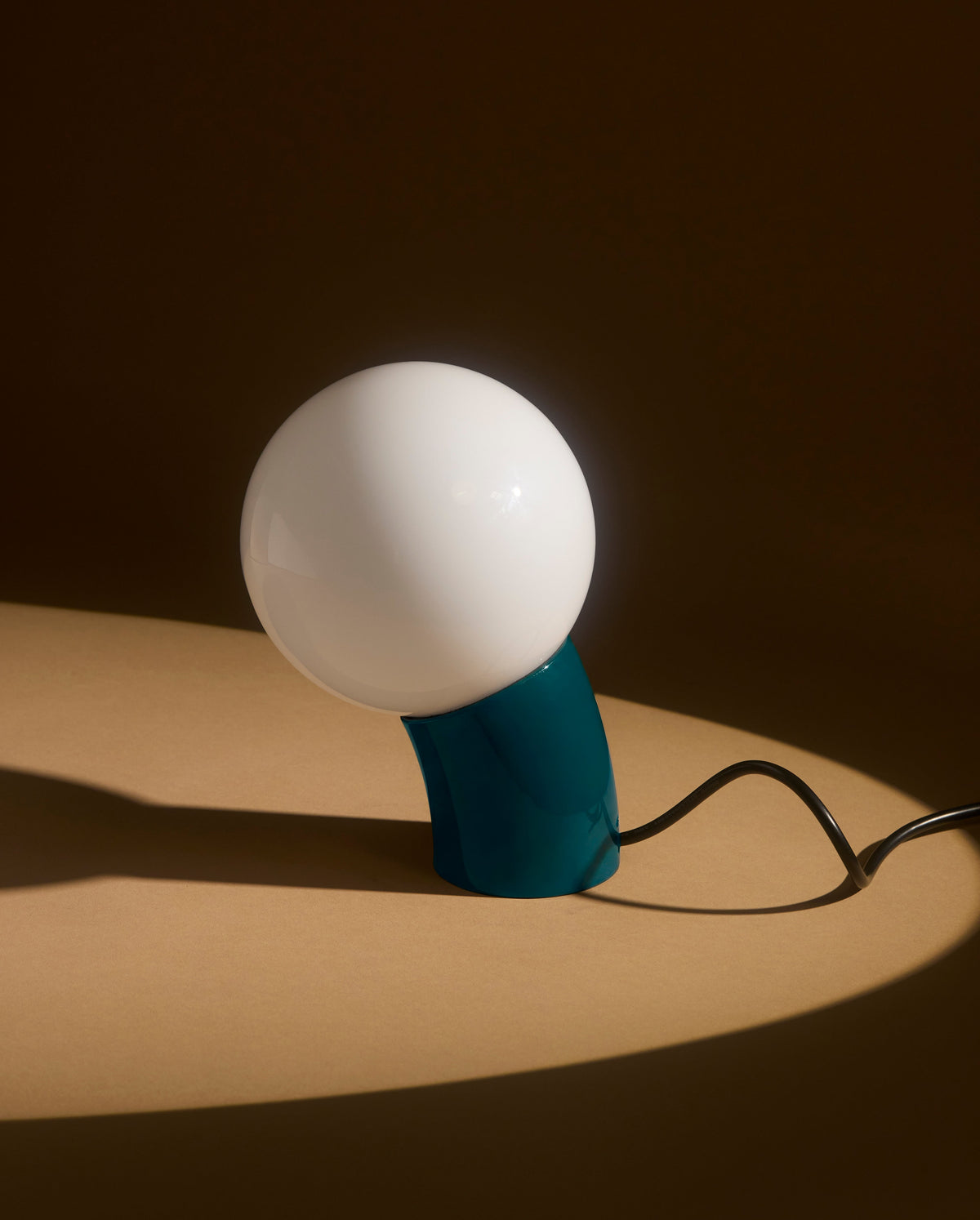 Glowmere Vino Curved Body Glass Globe Table Lamp with USB C in teal