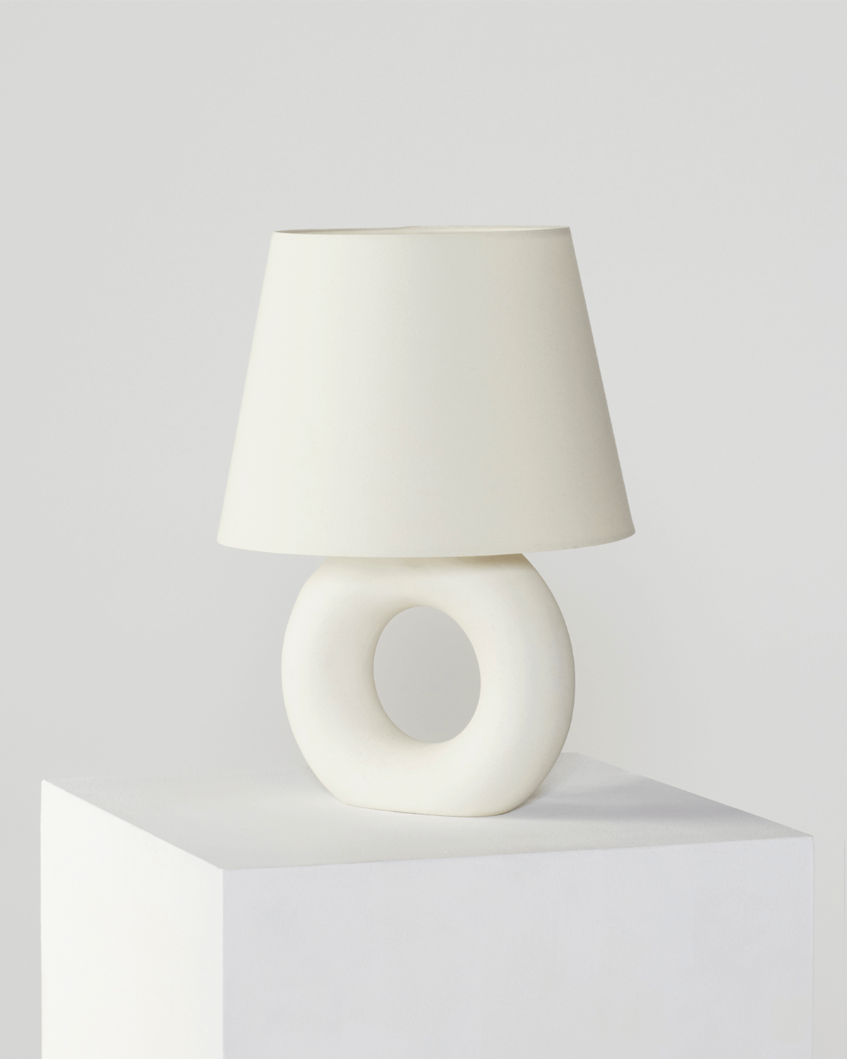 Glowmere Chloe Donut Ceramic Base Table Lamp view 2