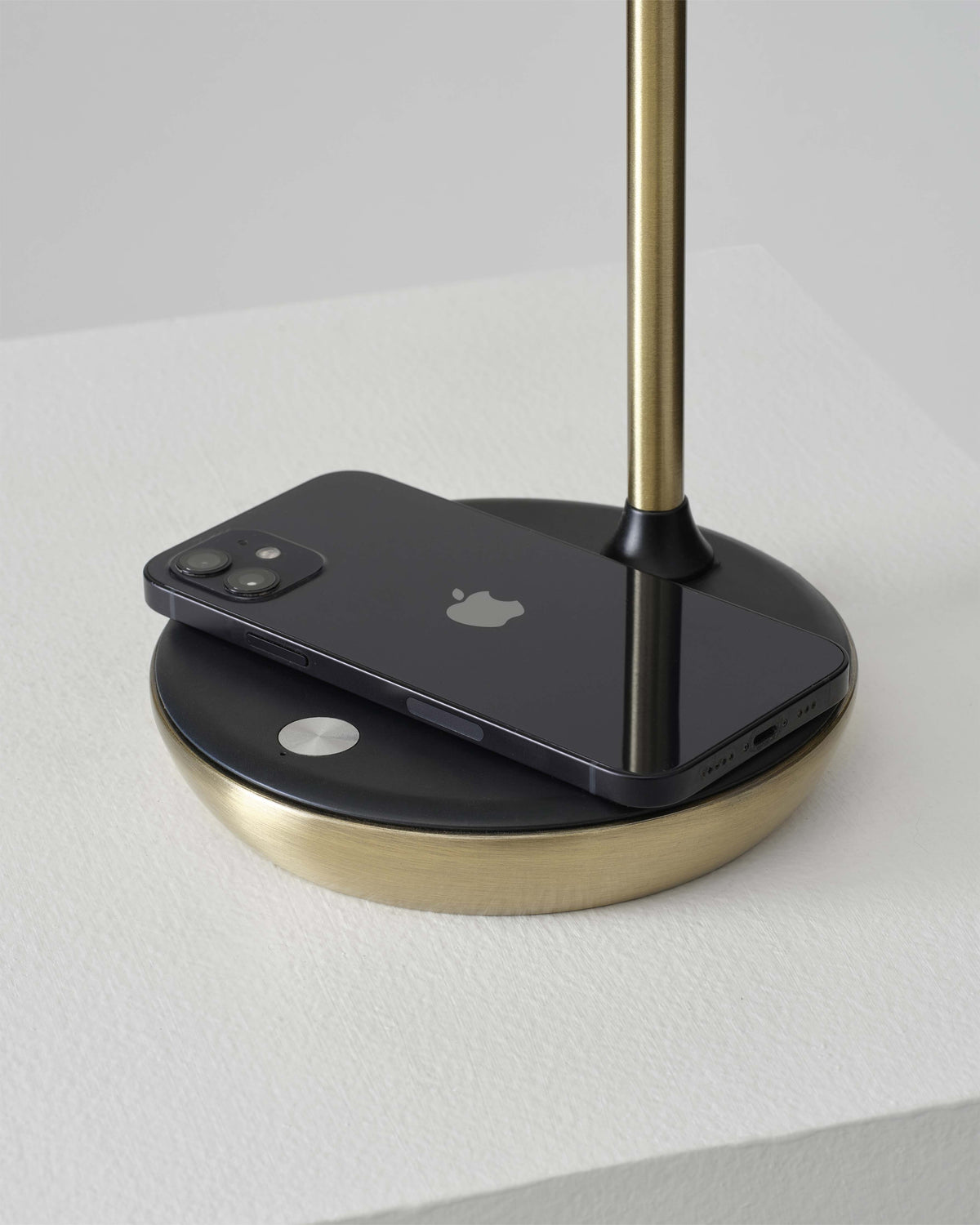 Glowmere Ezra LED Desk Lamp with Wireless Charging charging detail